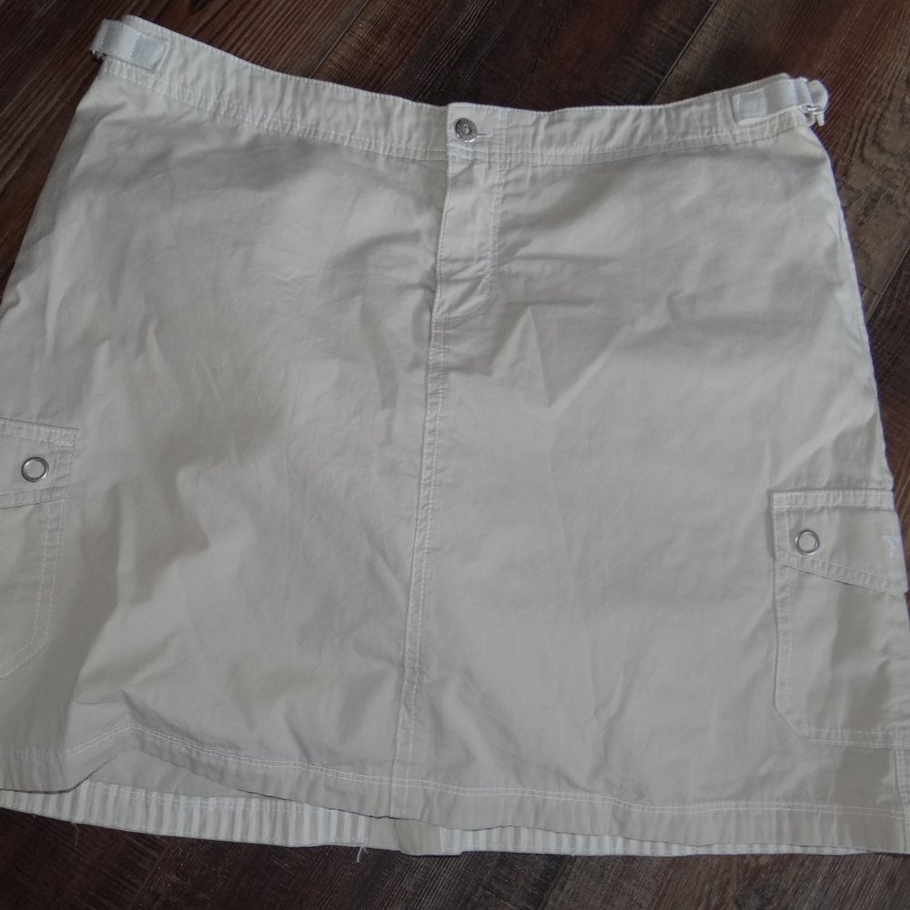 Fresh Produce Light Khaki Mini Skirt/Shorts M